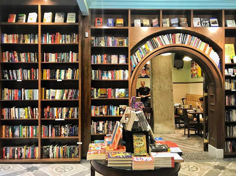 Libreria a Mount Vernon Square Busboys and Poets - Cose da fare nel quartiere di Mount Vernon Square a Washington