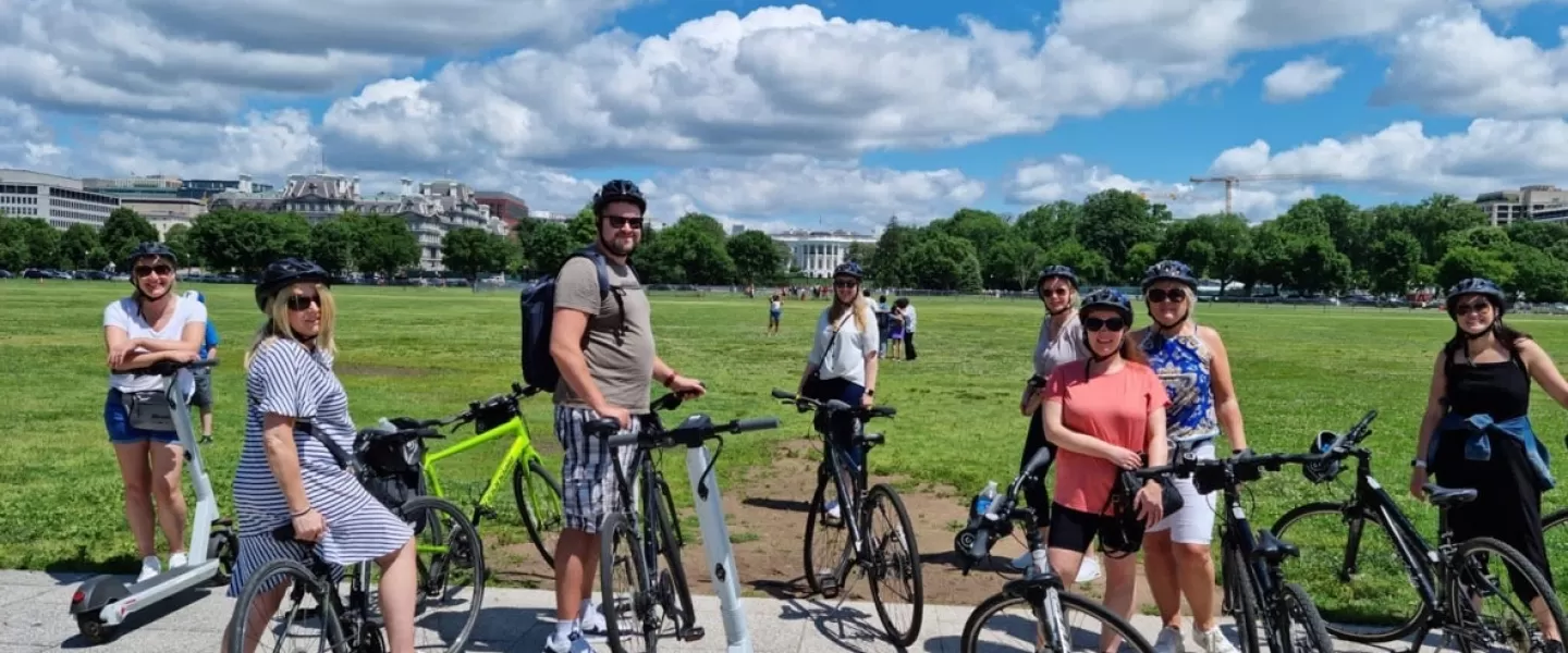 People on a bike tour in front of the White House