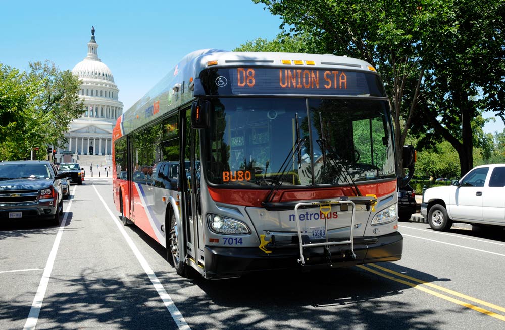 Washington, DC Metrobus with view of United States Capitol - Ways to get around Washington, DC